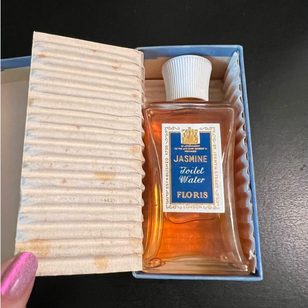 RARE NIB 1950s Floris Jasmine Toilet Water - Original Box - Discontinued